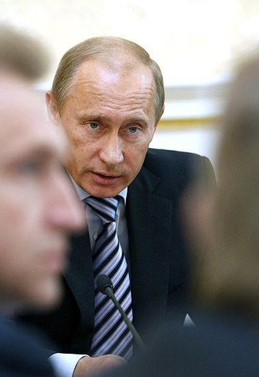 Путин предлагает давать кредиты банкам без залога