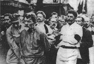 Похороны Лдержинского - Троцкий, Сталин