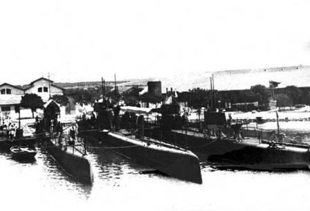 Русские подводные лодки в Бизерте