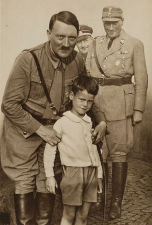 Гитлер и его мальчик