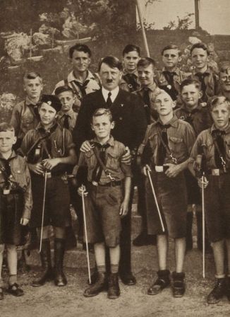 Гитлер и его мальчики
